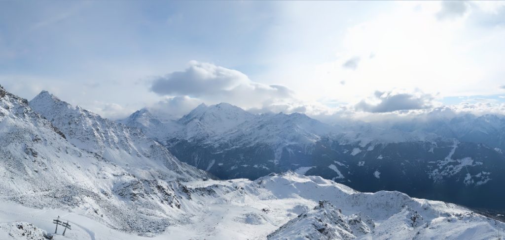 Verbier first snow Attelas